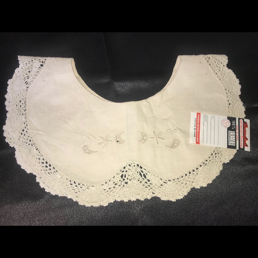 Vintage 1980’s Little Girl Dress Collar